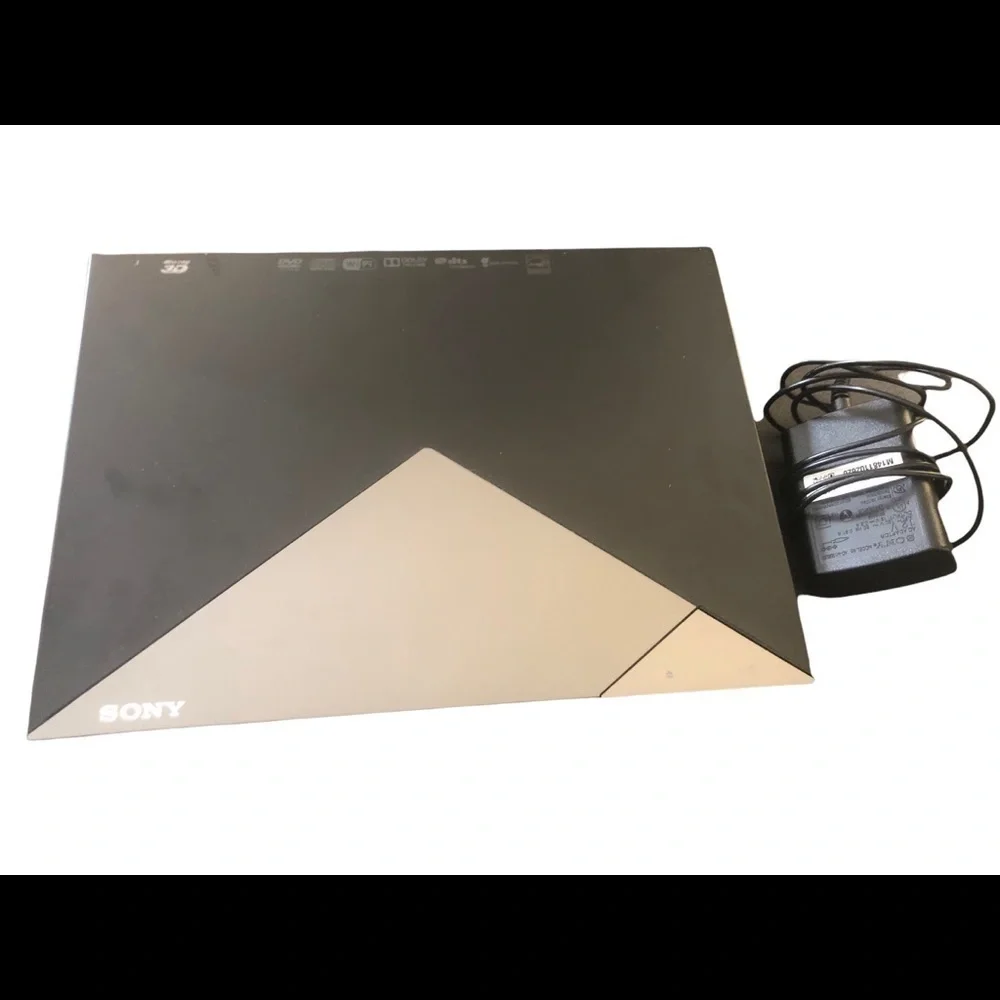 Sony Wire-less LAN Built-In Blu-Ray 3D Player 10.5X8 Adapter BDP-S5200 Working